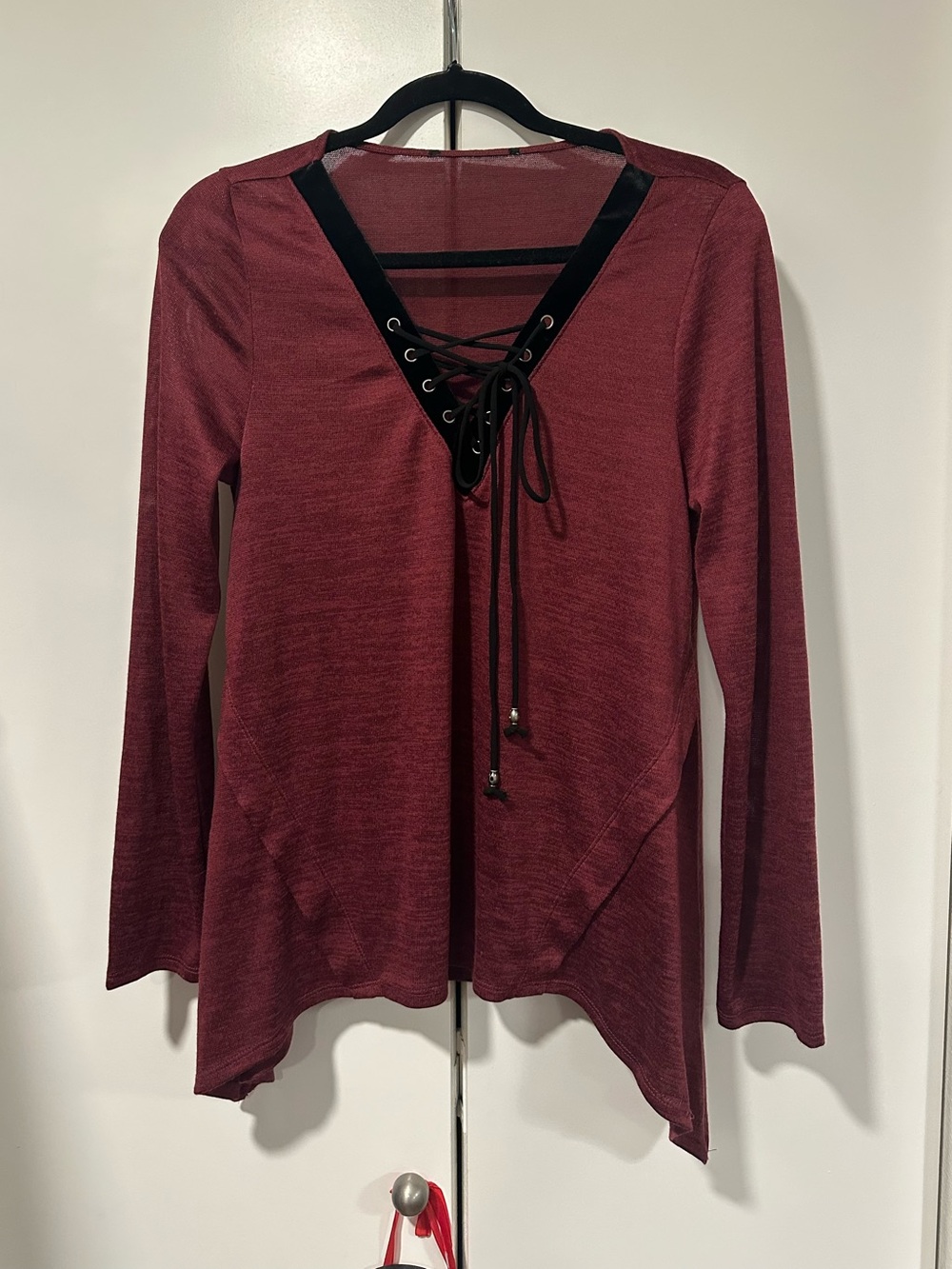 Large Women’s Lace-Up V-Neck Long Sleeve Top - Burgundy